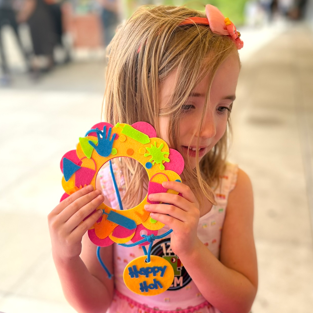 Celebration Wreath: Holi